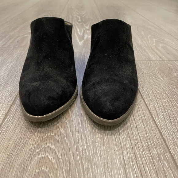 Size 8 Old Navy mules - Picture 2 of 8